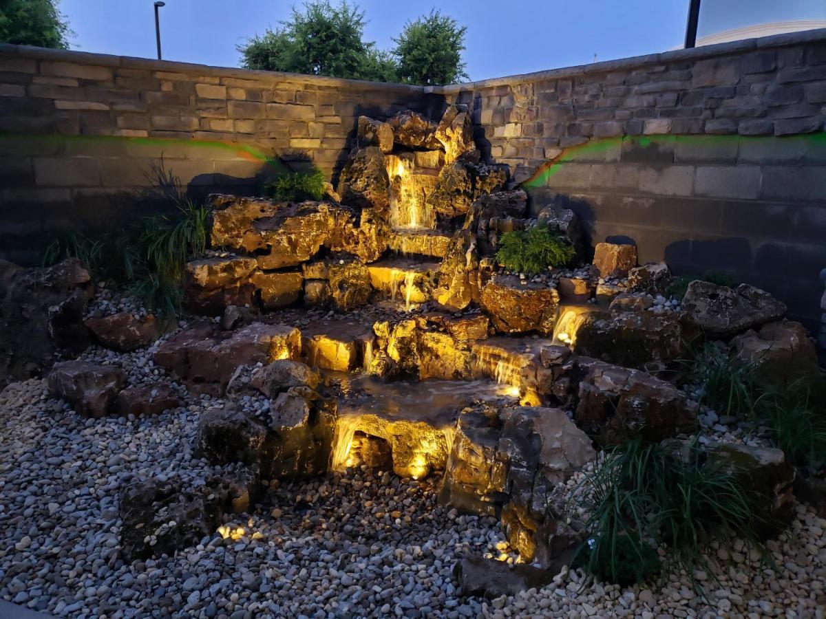 Holiday Inn & Suites - Hopkinsville - Convention Ctr By Ihg Esterno foto